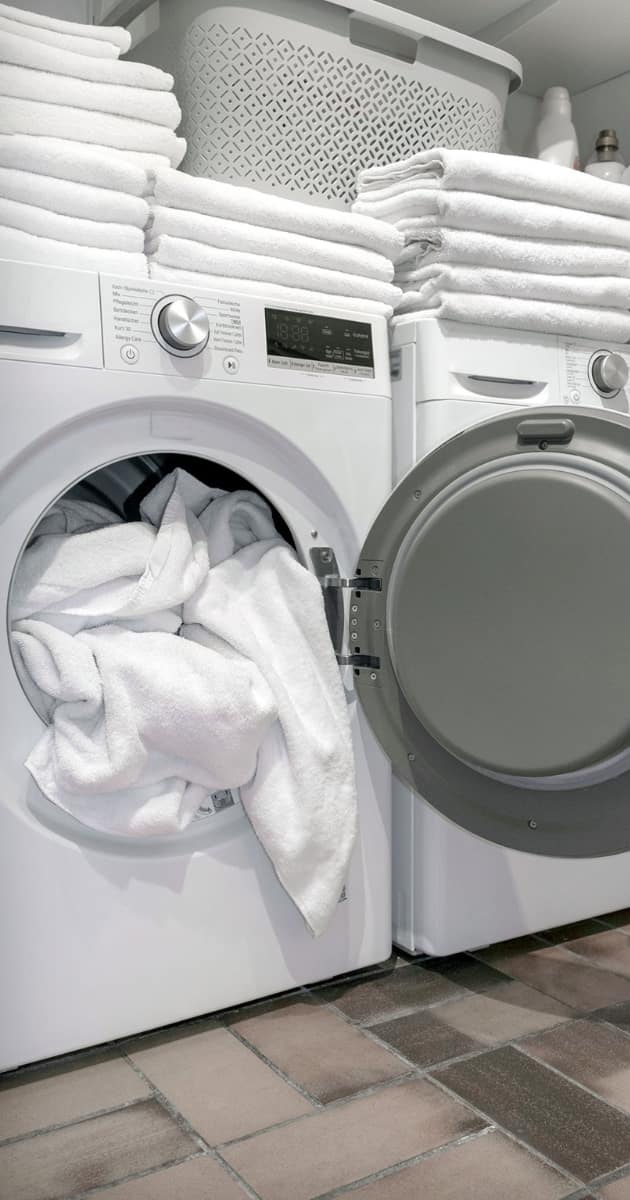 Laundry adn Dry Cleaning Services